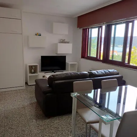 Estudio Tipo Loft En El Centro De Mugardos