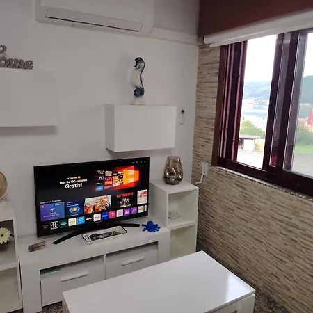 Estudio Tipo Loft En El Centro De Mugardos