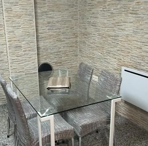 Апартаменты Estudio Tipo Loft En El Centro De Мугардос